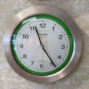 Orologio da parete colorato